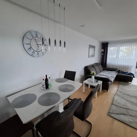 3 Am Wildpark 公寓 *